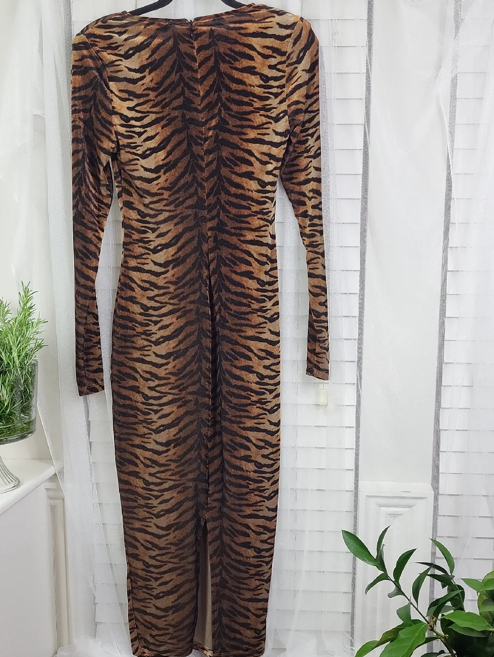 AKIRA‎ Hot Tiger slip-on Maxi Dress. Size S